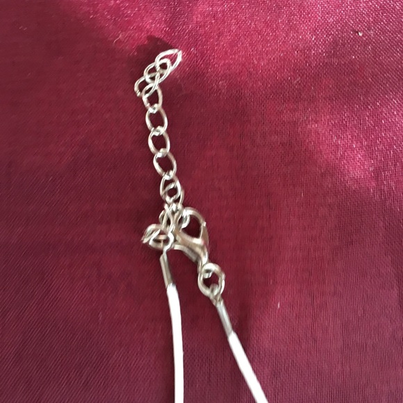 Glass heart pendant on white silk cord - Picture 6 of 8